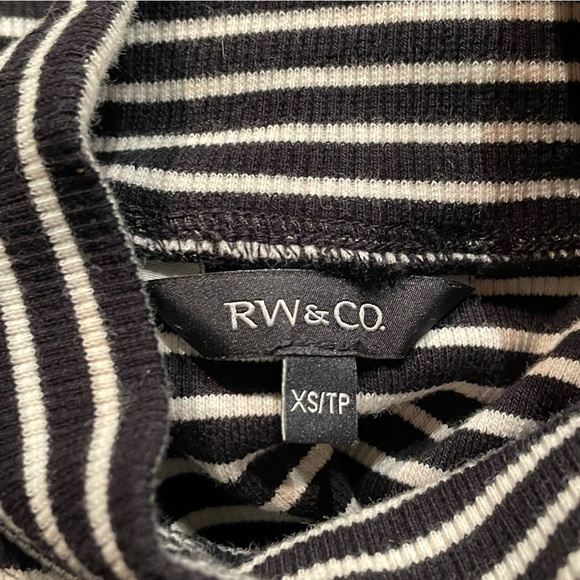 RW&Co black and white striped tank top - Picture 6 of 7